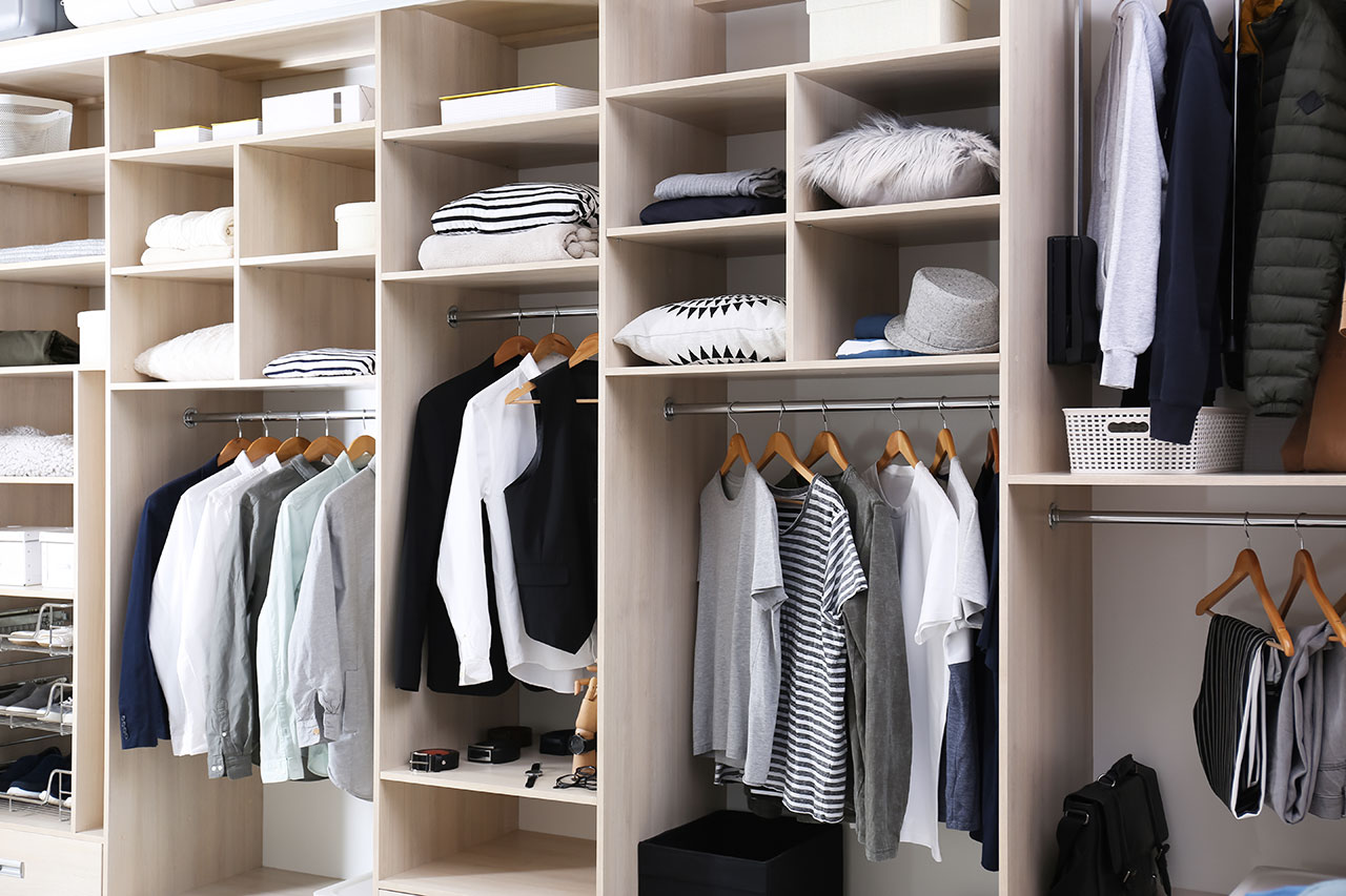 Large Wardrobe and Walk-In Closet Solutions